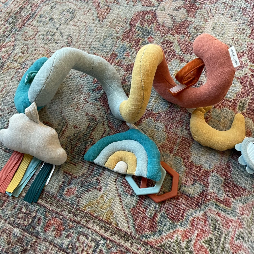 Itsy Ritzy Car seat Toy